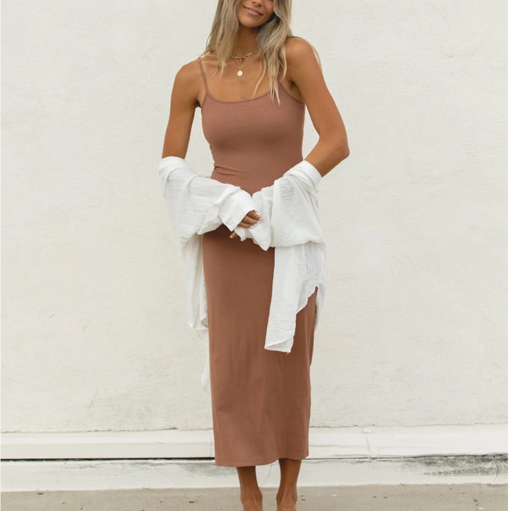 SOLAÍ Traveller Lounge Midi Dress